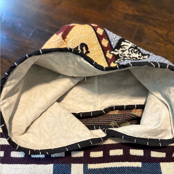 Repurposed Hoodie from tapestry blanket - Picture 6 of 6